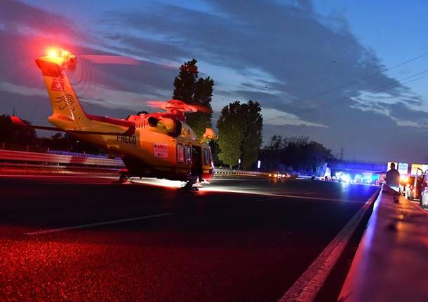 Rho, incidente in autostrada