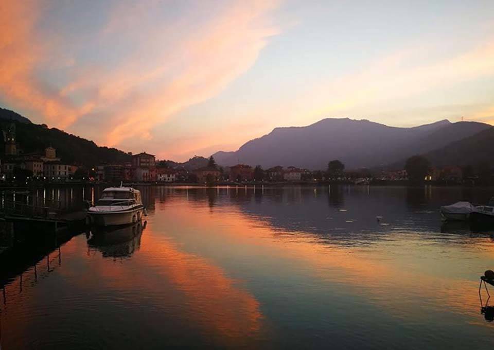 Tramonto a Porto Ceresio - foto di Debora Pontrelli