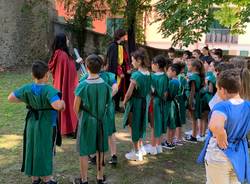 Azzate, una festa della scuola in stile medioevale