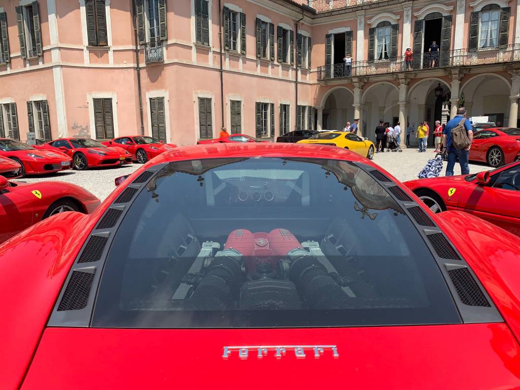 Ferraristi dal Lussemburgo a Varese