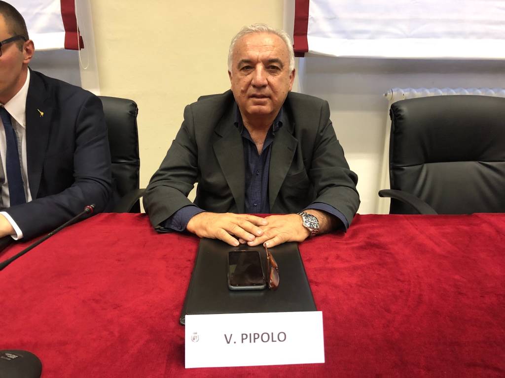 Il nuovo consiglio comunale di Tradate (sindaco Giuseppe Bascialla)