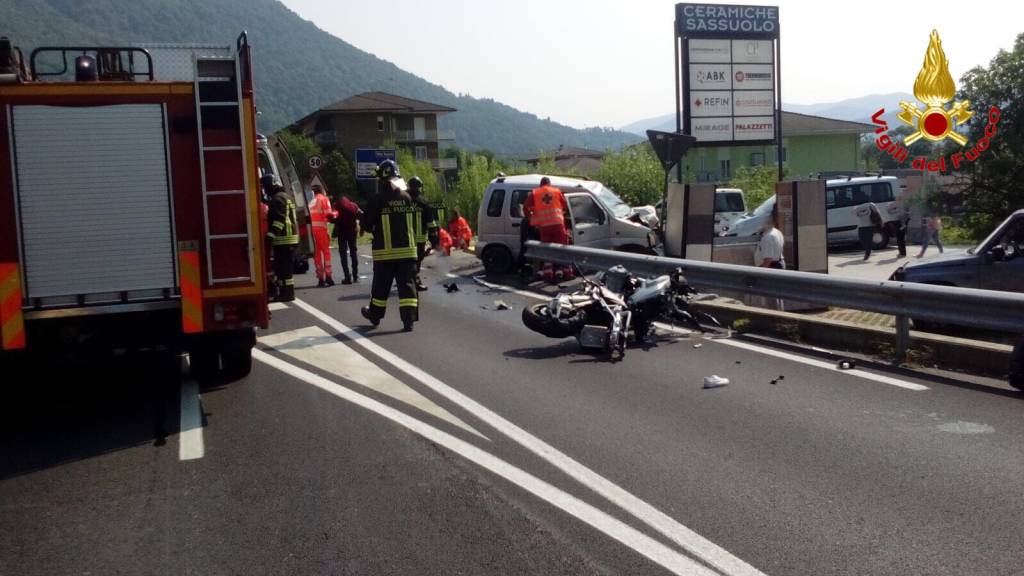 Incidente auto moto sulla statale