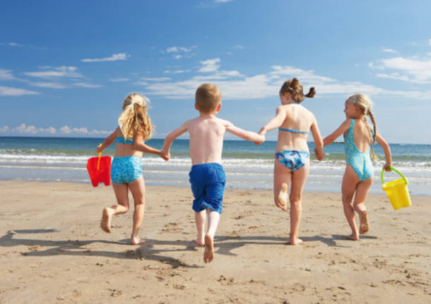 spiaggia bambini mare vacanza