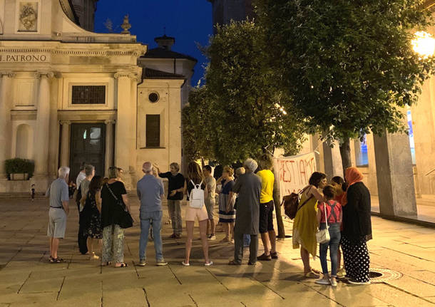 Varese - presidio Sea Watch in piazza San Vittore