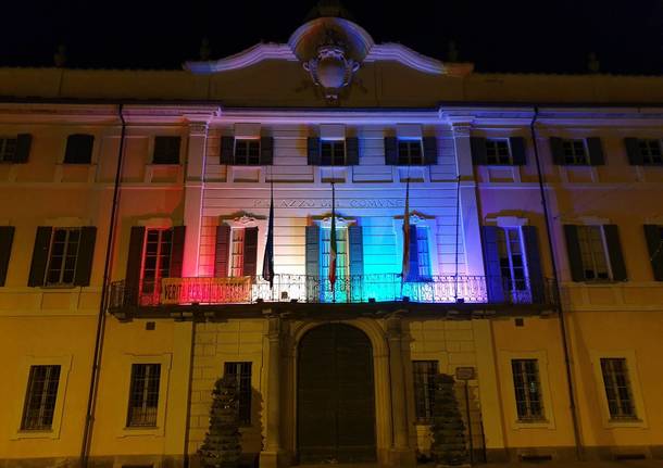 Varese Pride 2019, palazzo Estense diventa arcobaleno