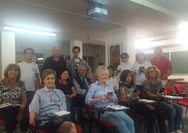 UALZ: corso sull’uso dello smartphone