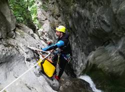 Cade alle cascate di Cittiglio, morto un ragazzo di 23 anni