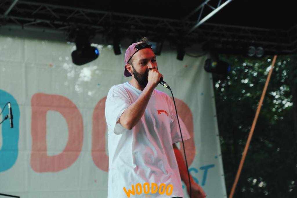 Il venerdì sera al Woodoo Fest