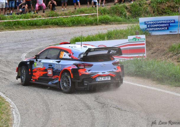 Il mitico Loeb domina il Rally Alba; Simone Miele ancora protagonista