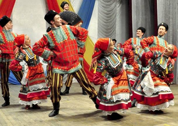 compagnia folk russa stavropolye cosacchi danza