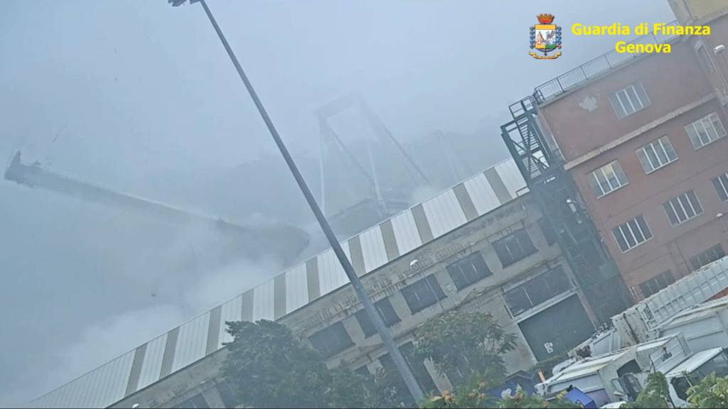 crollo ponte morandi