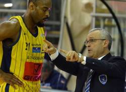 giovanni perdichizzi jeremy simmons basket