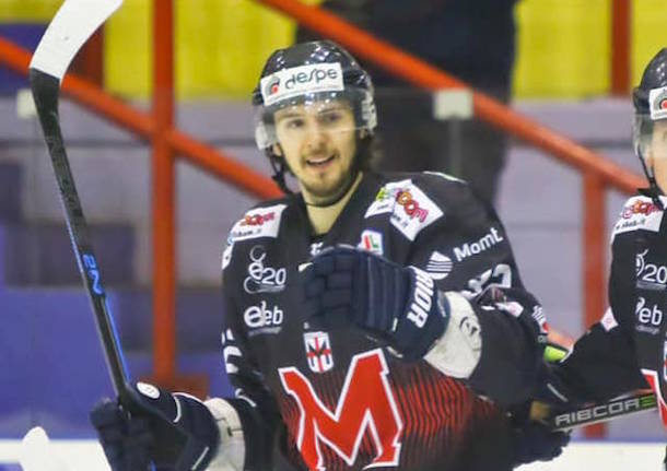 andrea schina hockey su ghiaccio