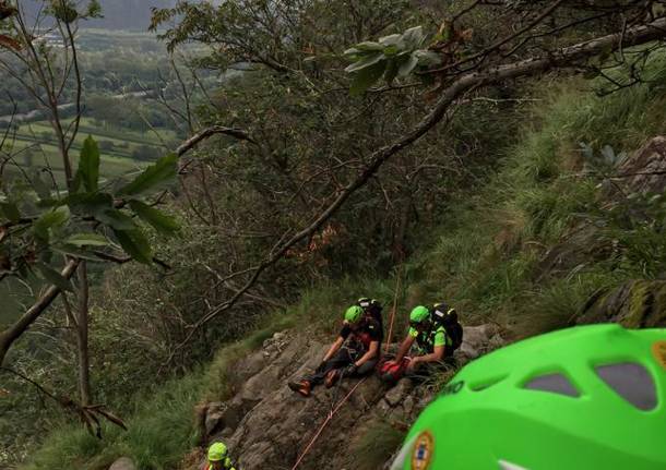 Passano la notte in montagna, recuperati dal Soccorso Alpino