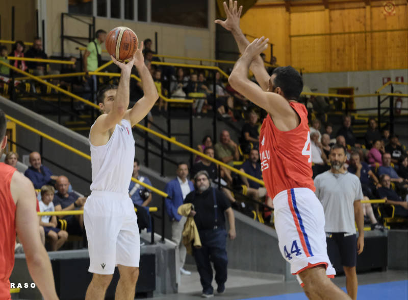 Amichevole a Bormio: Openjobmetis - Efes 66-77