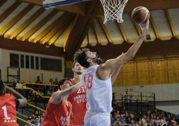 Amichevole a Bormio: Openjobmetis - Efes 66-77