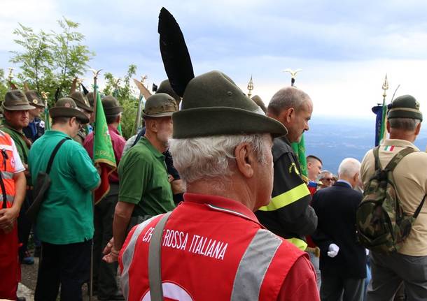 Con la messa alle tre croci si è conclusa la Festa della montagna