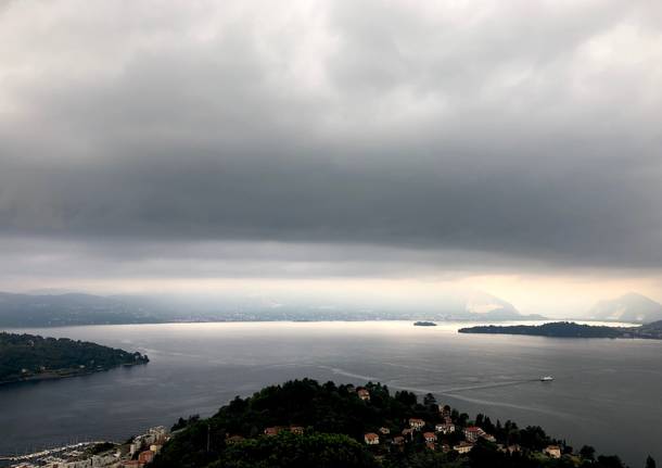 maltempo lago maggiore