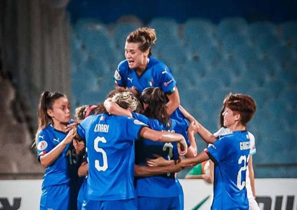 nazionale femminile di calcio