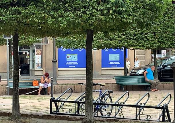 Tornano le panchine in piazza XX Settembre 