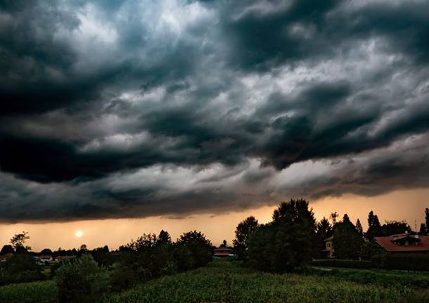 tramonto dopo il temporale a Golasecca - foto di Mirko landoni