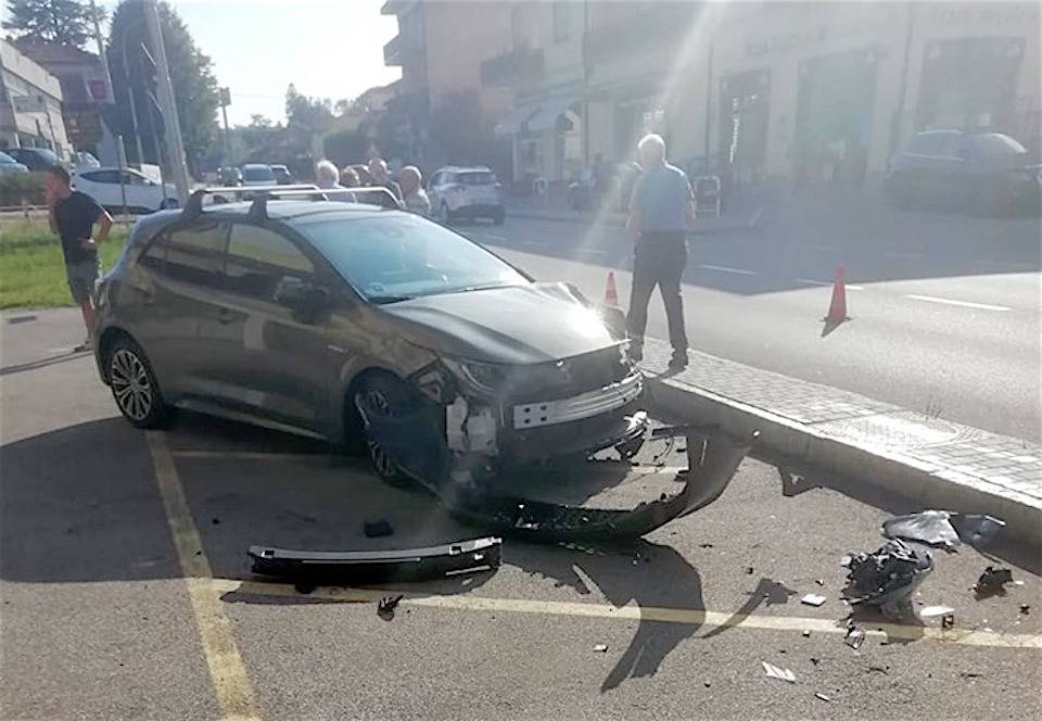 Bisuschio - Incidente via Mazzini - foto di Gennaro Gesuito