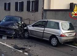 Trattore contro due auto a Mesenzana