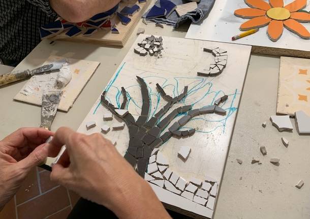 La scuola di mosaico nella sacrestia della chiesa