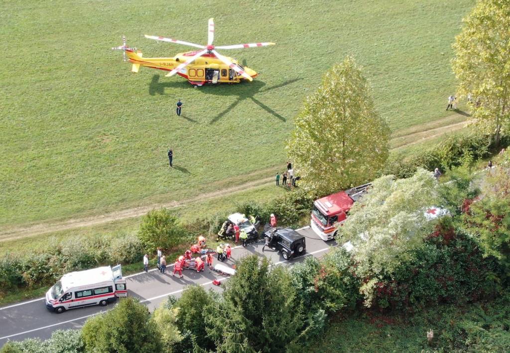 Castelseprio - Incidente Sp20 - foto di Alessandro Gorla e Vigili del fuoco