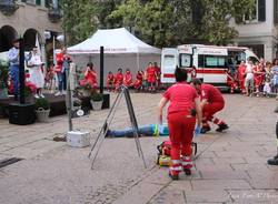 Croce Rossa, festa in centro a Varese (foto Luca Leone)