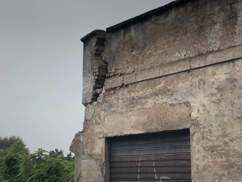 Crollo edificio viale Borri