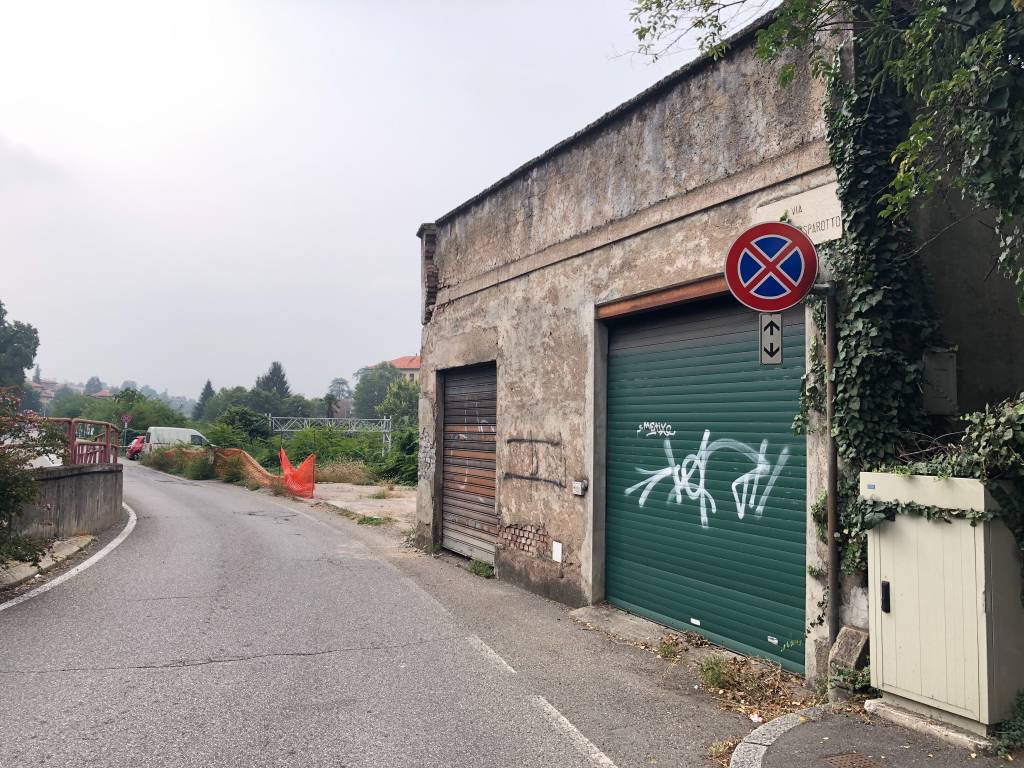 Crollo edificio viale Borri