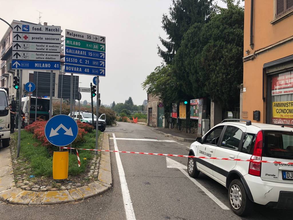 Crollo edificio viale Borri