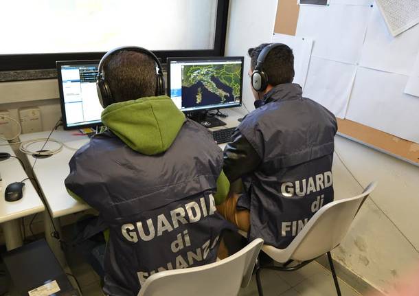 estorsione guardia di finanza di busto arsizio