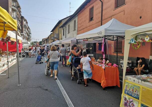 Oltresempione in festa, commercianti e hobbysti protagonisti