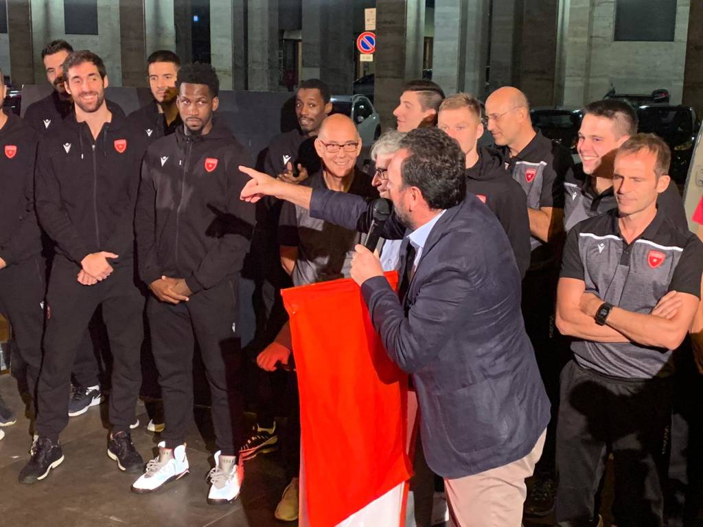 La Pallacanestro Varese si presenta alla città
