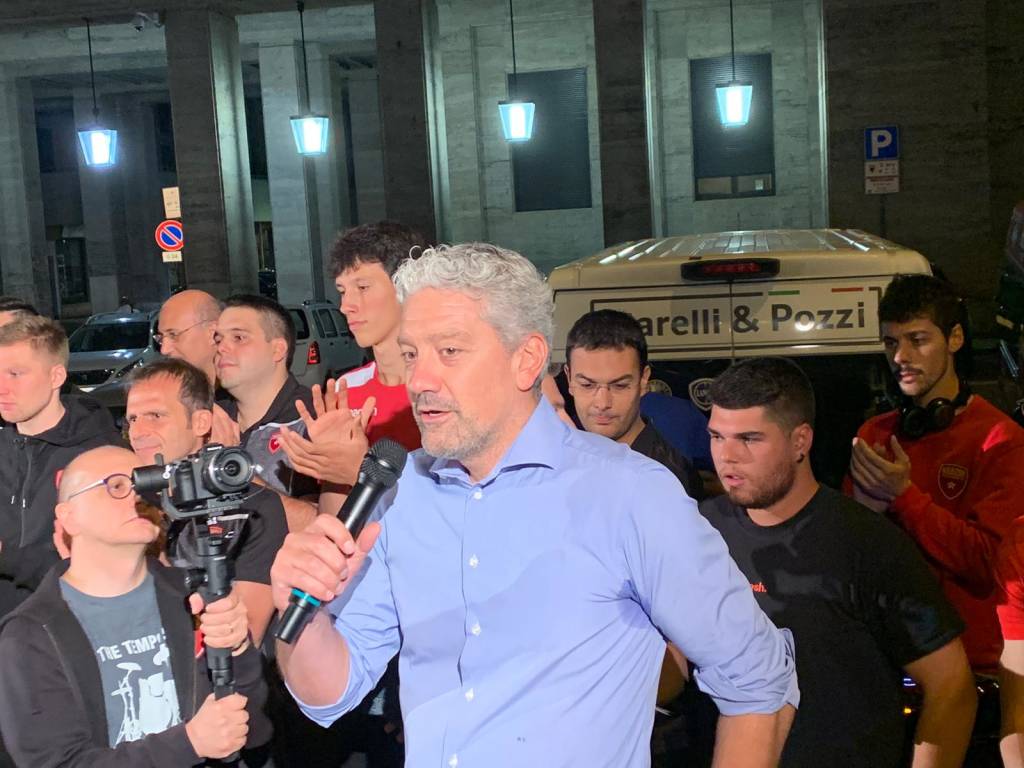 La Pallacanestro Varese si presenta alla città