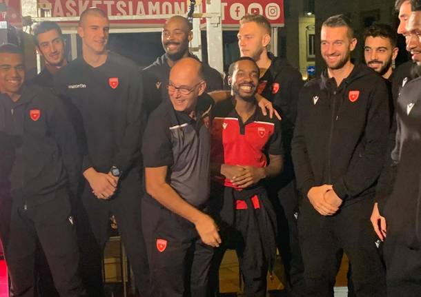 La Pallacanestro Varese si presenta alla città