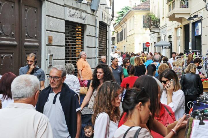 Legnano sbaracco 2019 sconti shopping  10 