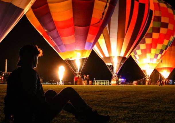 Lo spettacolo delle mongolfiere ad Angera