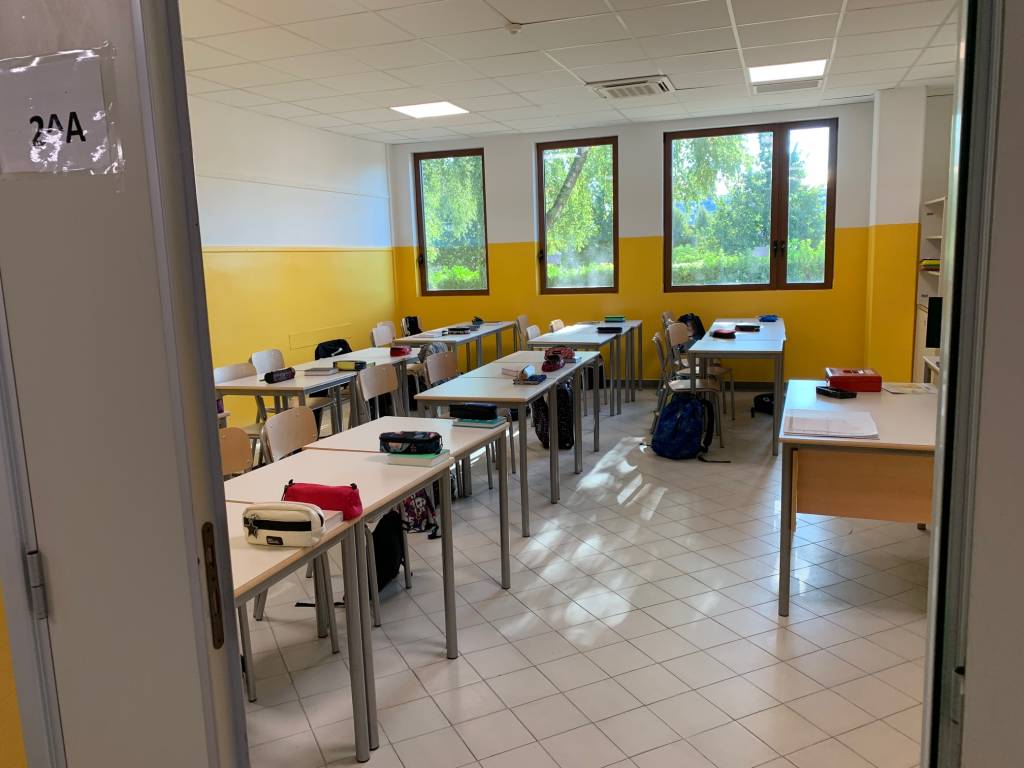 Nuove scuole medie Pellico di Varese