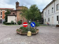 Nuovi parcheggi davanti al comune di Busto