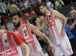 pallacanestro varese basket