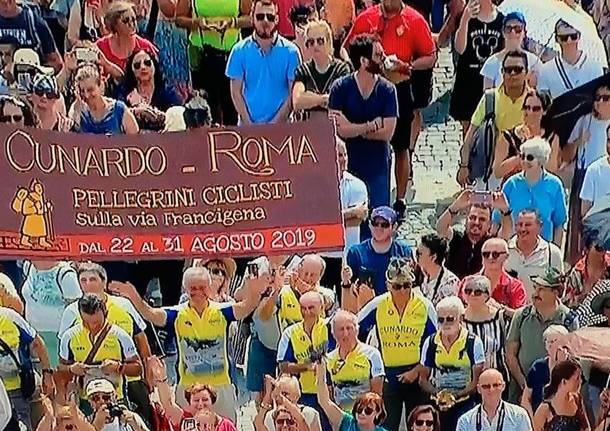 pellegrini ciclisti papa francesco cunardo