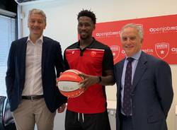 Presentazione LJ Peak Pallacanestro Varese