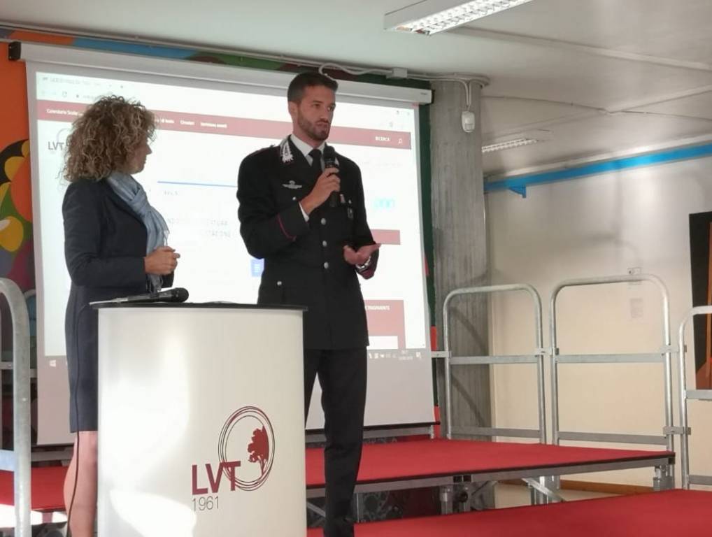 Primo giorno di scuola ai licei di Gallarate