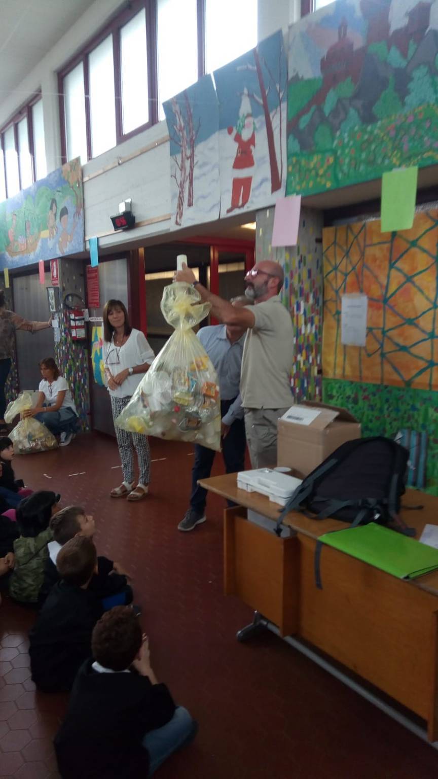 puliamo il mondo primaria daverio