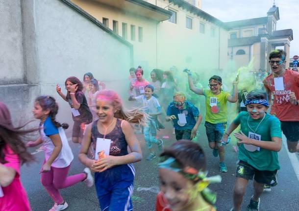 Quatar pass e color run, la festa degli oratori è coloratissima