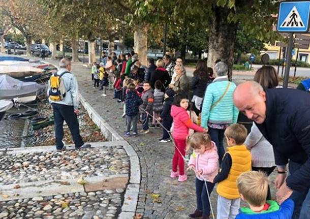 A lezione a piedi alla scuola Scotti