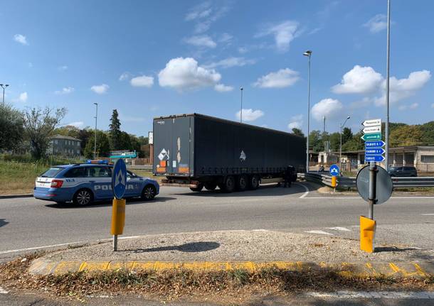 incidente ingresso superstrada 336 Busto Arsizio